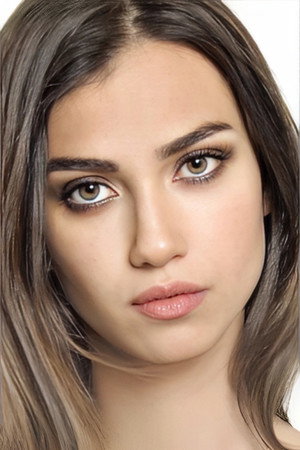 Cover image for Aleyna Solaker