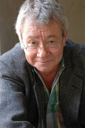 Cover image for Michael Ray Davis