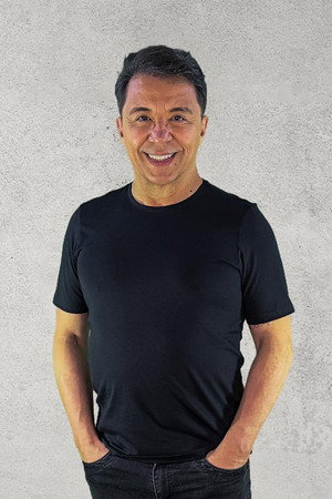 Cover image for Alvaro Guarnieri
