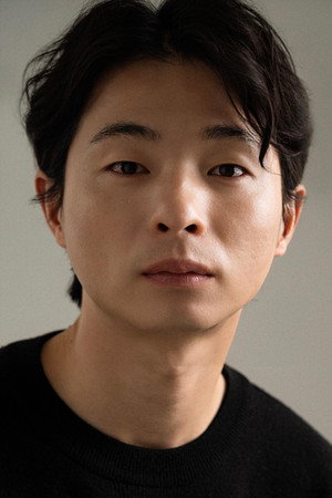 Cover image for Lee Tae-young