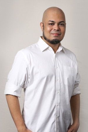 Cover image for Ian de Leon