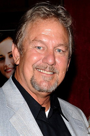 Cover image for Ernie Lively