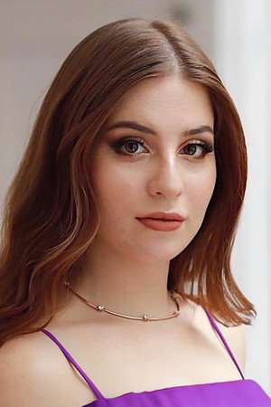 Cover image for Zeynep Özkaya