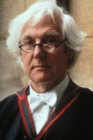 Cover image for Roddy Maude-Roxby