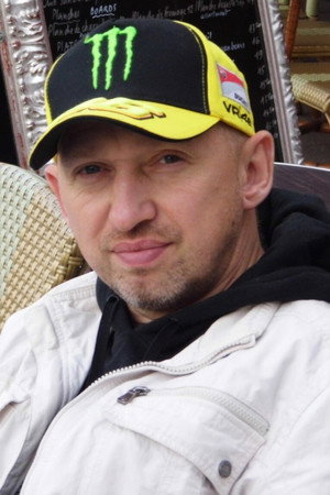 Cover image for Alexey Chernov