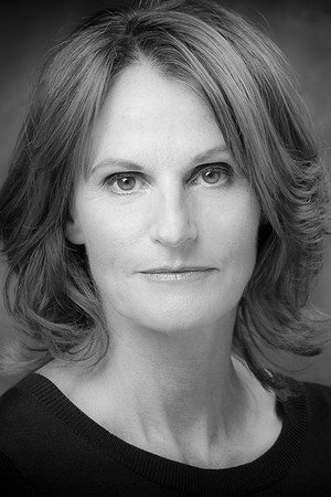 Cover image for Gwyneth Strong