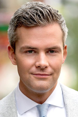 Cover image for Ryan Serhant