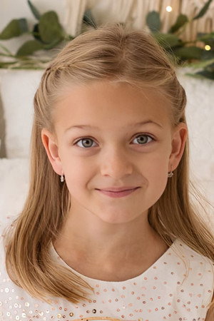 Cover image for Adéla Dobešová