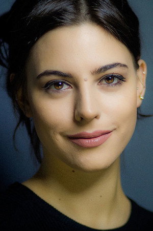Cover image for Dilhan Naz Özgülüş