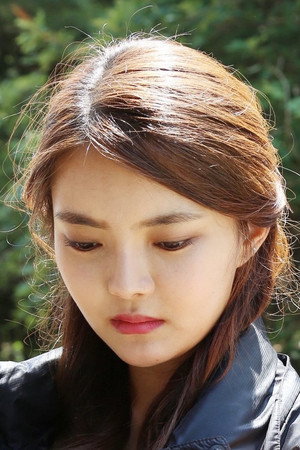 Cover image for Jeong Yoo-jin