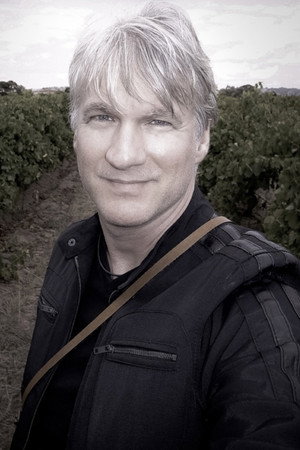 Cover image for Eliot Lewis