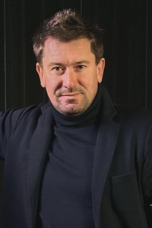 Cover image for Julien Piguet