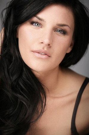 Cover image for Shona Kay