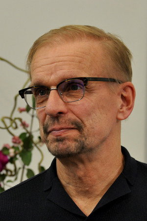 Cover image for Jukka Puotila