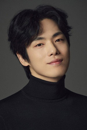 Cover image for 김정현