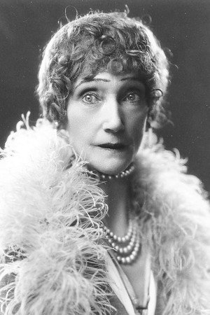 Cover image for Carrie Daumery