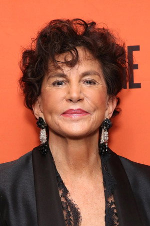 Cover image for Mercedes Ruehl