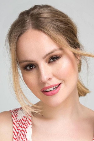 Cover image for Esmeralda Moya