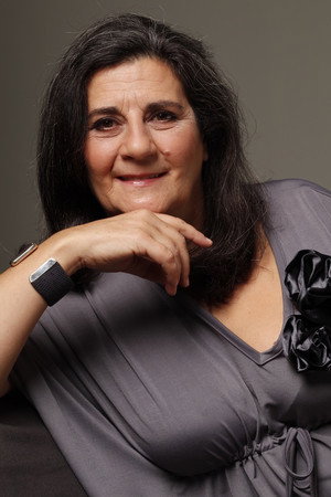 Cover image for Teresa Faria