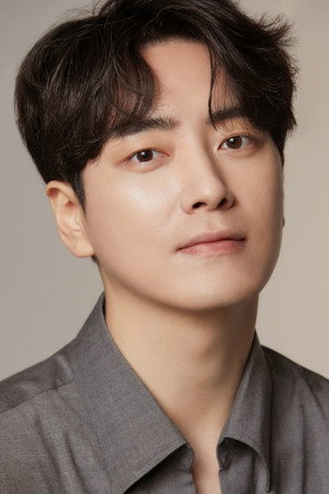 Cover image for 이준혁