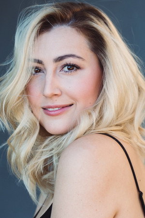 Cover image for Taylor Dooley
