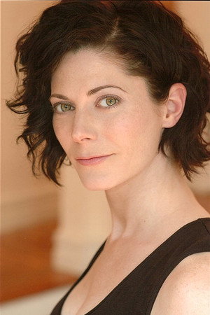 Cover image for Caroline Strong