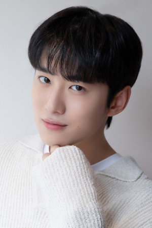 Cover image for Jeong Ji-hwan