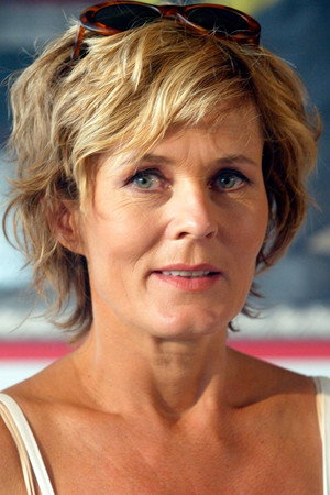 Cover image for Kjersti Holmen
