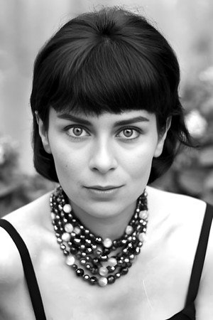 Cover image for Juliette Mayniel