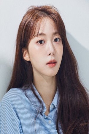 Cover image for Jung Hyun-ji