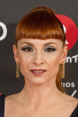 Cover image for Najwa Nimri