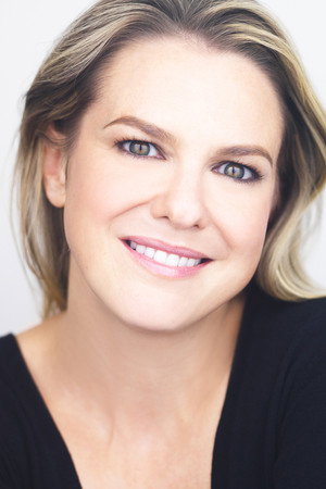 Cover image for Larisa Oleynik