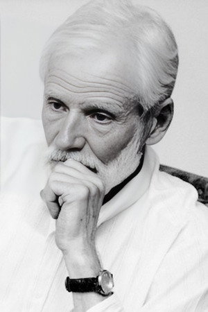 Cover image for Валентин Коновалов