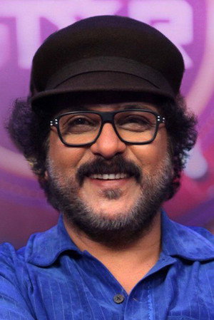 Cover image for V. Ravichandran