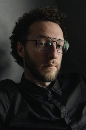 Cover image for Daniel Goldhaber