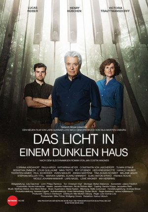 Poster for Свет в темном доме