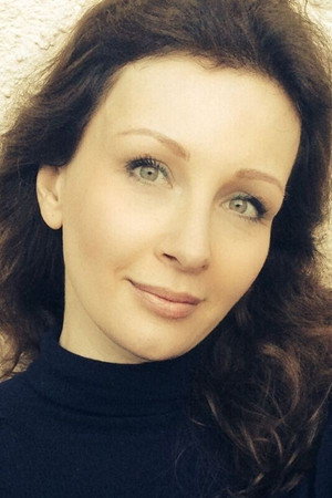 Cover image for Victoria Smirnova