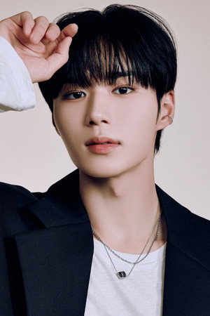 Cover image for 김준서
