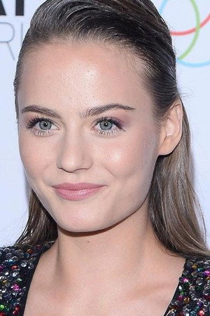Cover image for Katarzyna Sawczuk