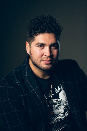 Cover image for Virgo Velasquez