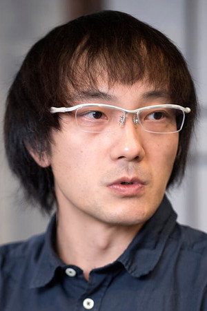 Cover image for 吉田裕行