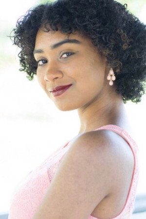 Cover image for Anairis Quinones