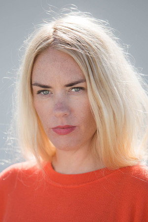 Cover image for Julie Andem