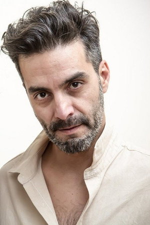Cover image for Adrián Navarro