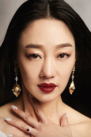 Cover image for 최여진