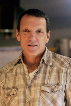 Cover image for Tom Myers