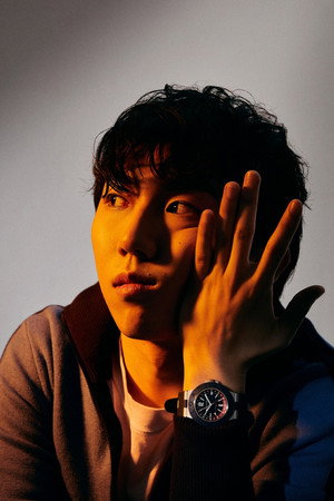 Cover image for Henick Chou