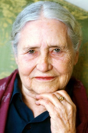 Cover image for Doris Lessing