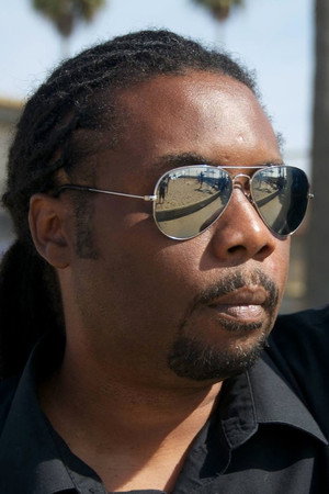 Cover image for Dwayne Alexander Smith