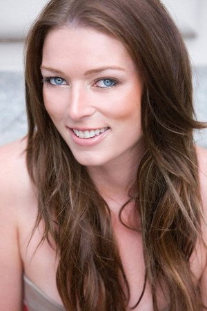Cover image for Adrienne Carter